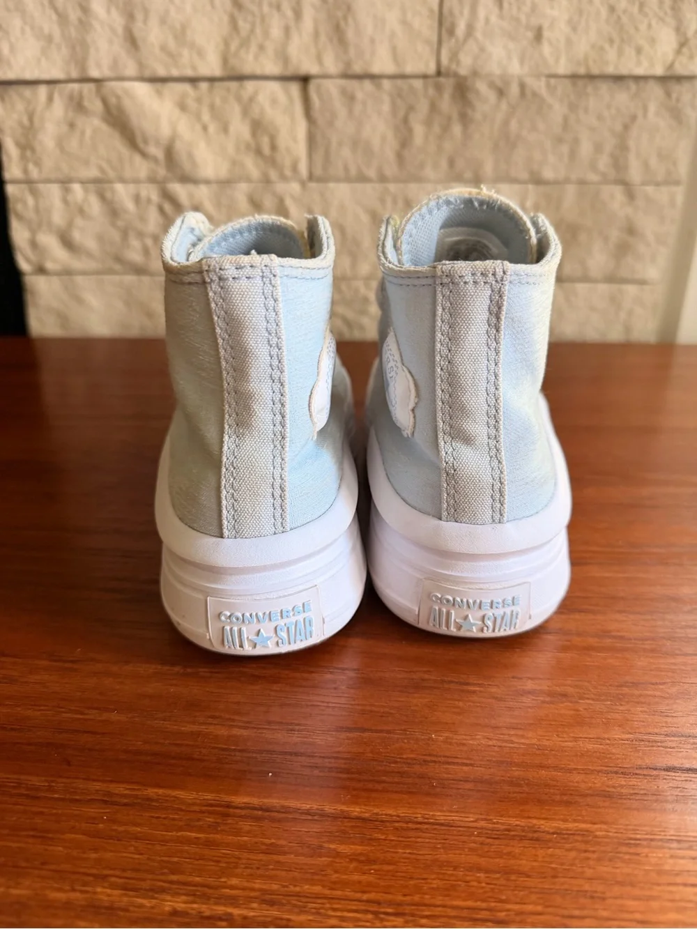 Converse kids high